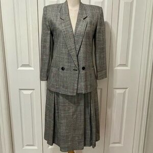 Vintage Amanda Smith Gray Plaid Blazer and Skirt Set